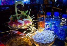 僅售19元,市場價210元的夢工廠高美高演藝酒吧啤酒套組,無需提前預約,引領昆明本土娛樂風范!_團800昆明團購網站大全